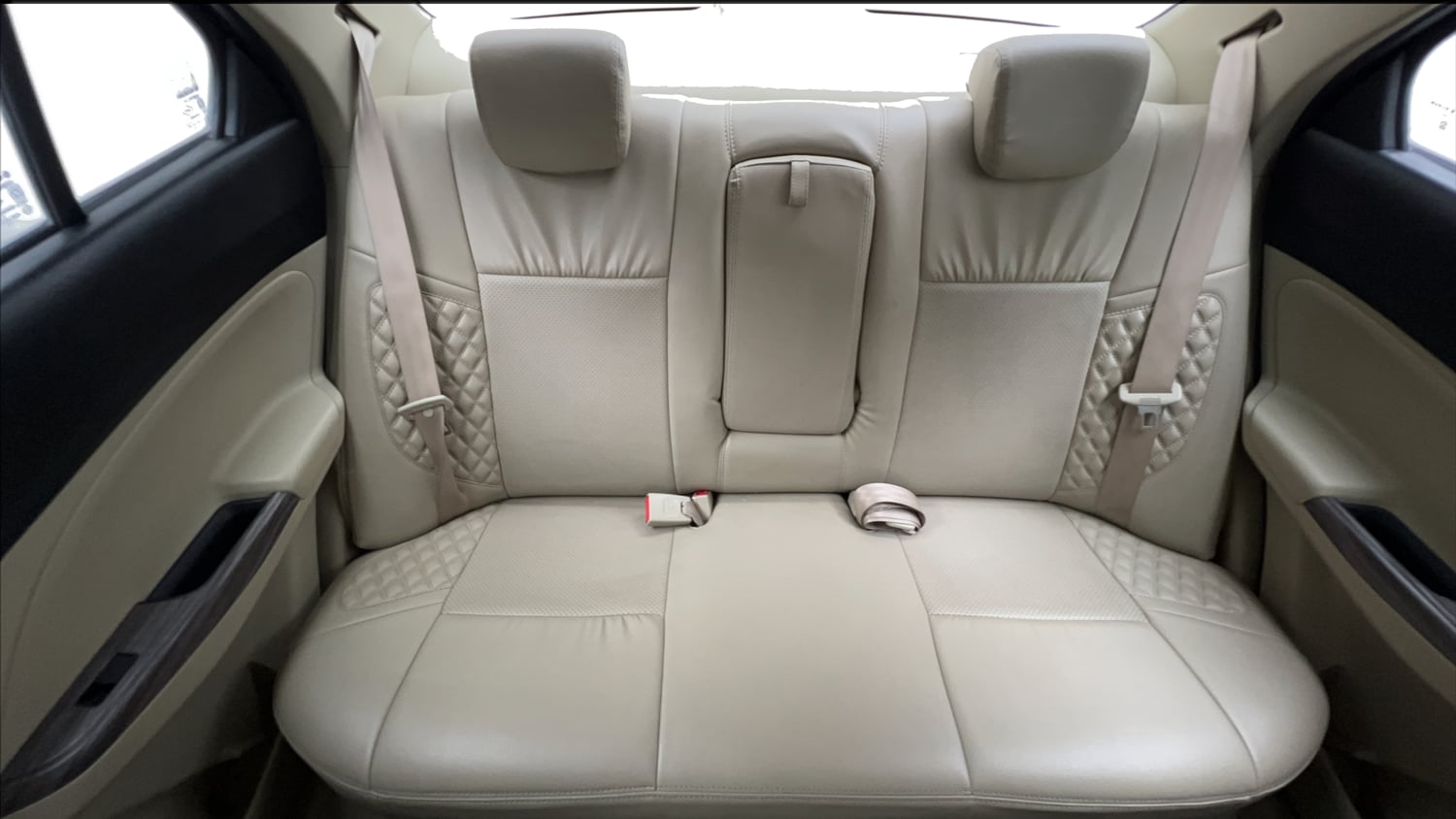 Used 2020 Maruti Suzuki Dzire VXi Petrol Manual interior REAR SEAT CONDITION VIEW