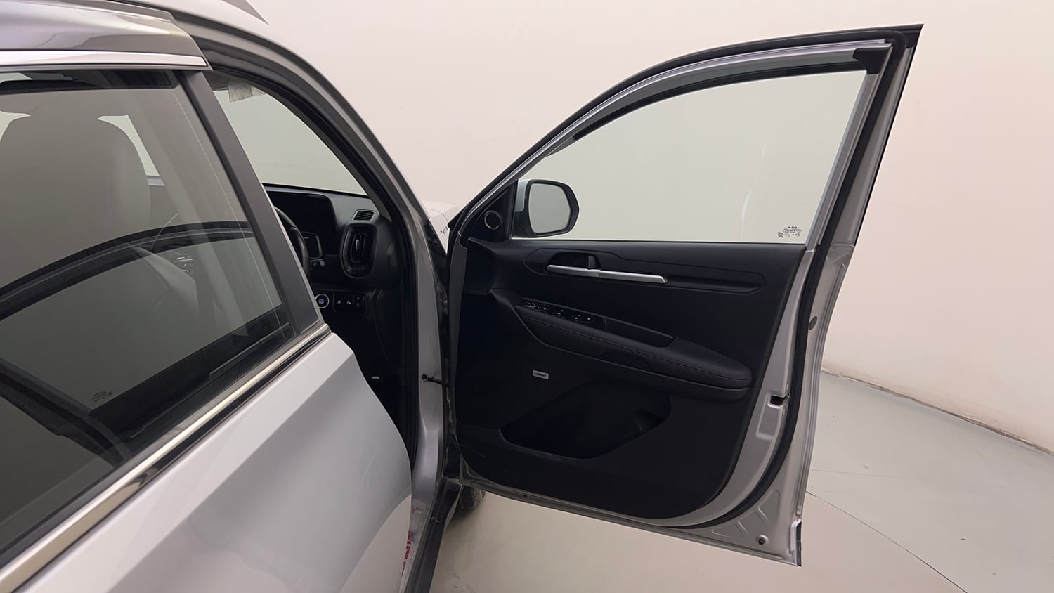 Used 2022 Kia Sonet GTX Plus 1.0 DCT Petrol Automatic interior RIGHT FRONT DOOR OPEN VIEW