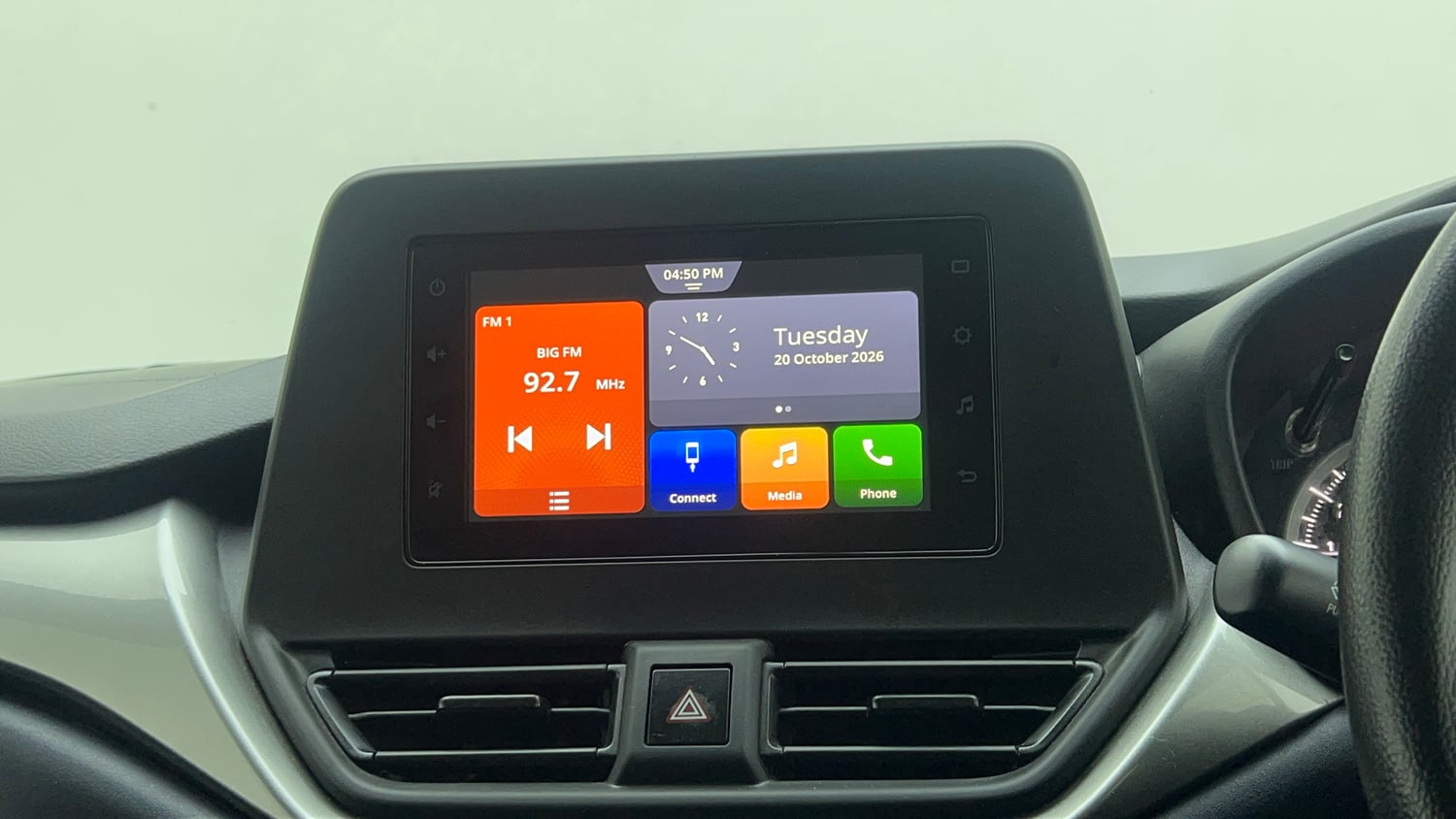 Used 2023 Maruti Suzuki Baleno Delta AGS Petrol Automatic top_features Touch screen infotainment system