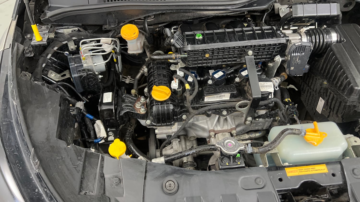 Used 2023 Tata Altroz XZ Plus Petrol Dark Edition Petrol Manual engine ENGINE RIGHT SIDE VIEW