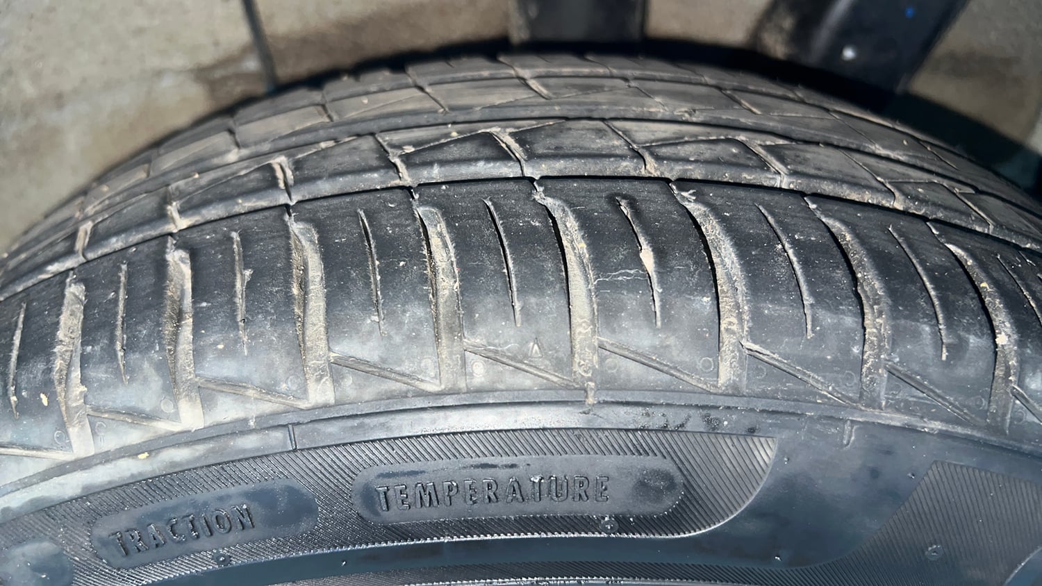 Used 2022 Hyundai Grand i10 Nios Magna AMT 1.2 Kappa VTVT Petrol Automatic tyres LEFT REAR TYRE TREAD VIEW