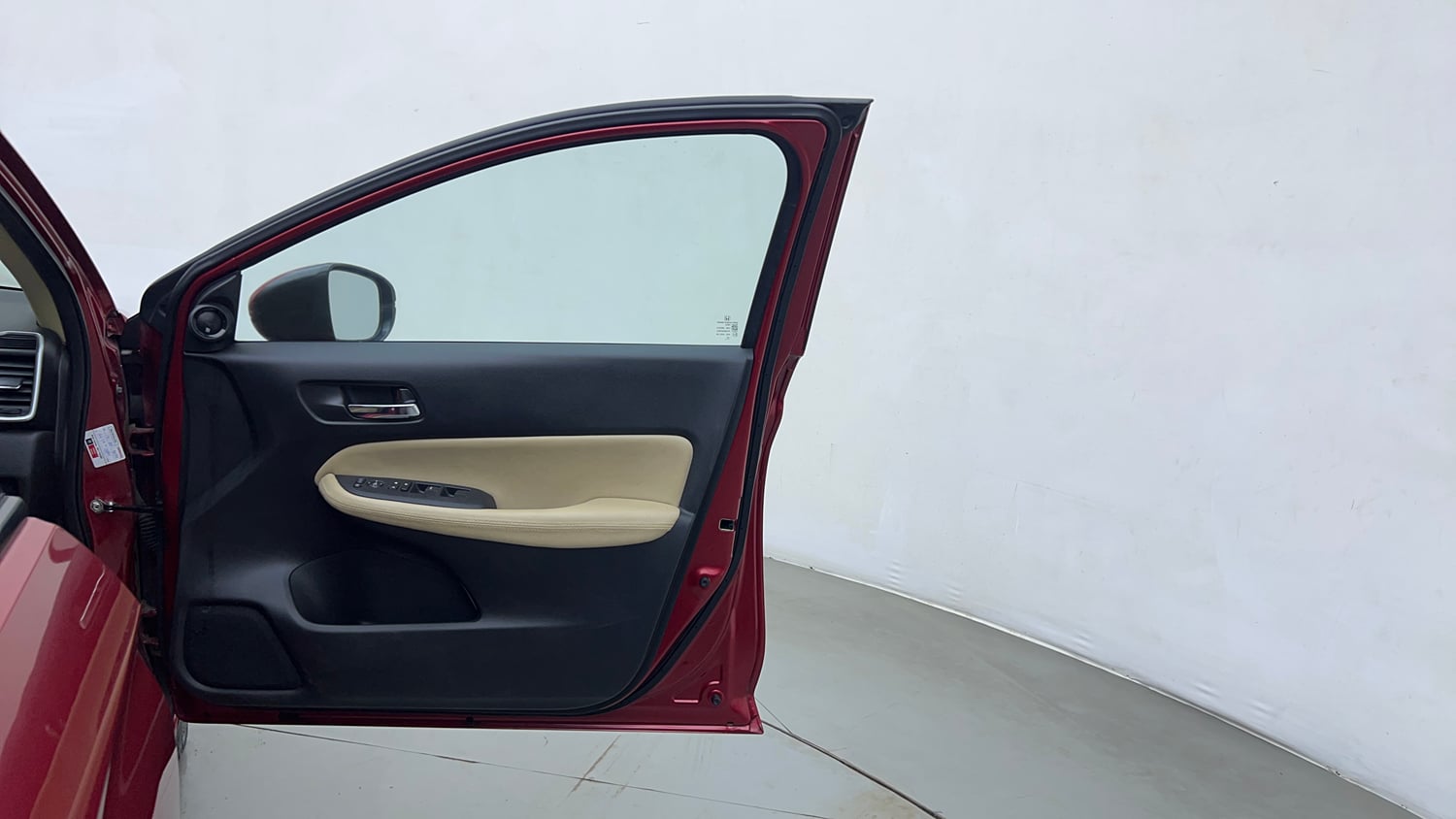 Used 2022 Honda City VX CVT Petrol Petrol Automatic interior RIGHT FRONT DOOR OPEN VIEW