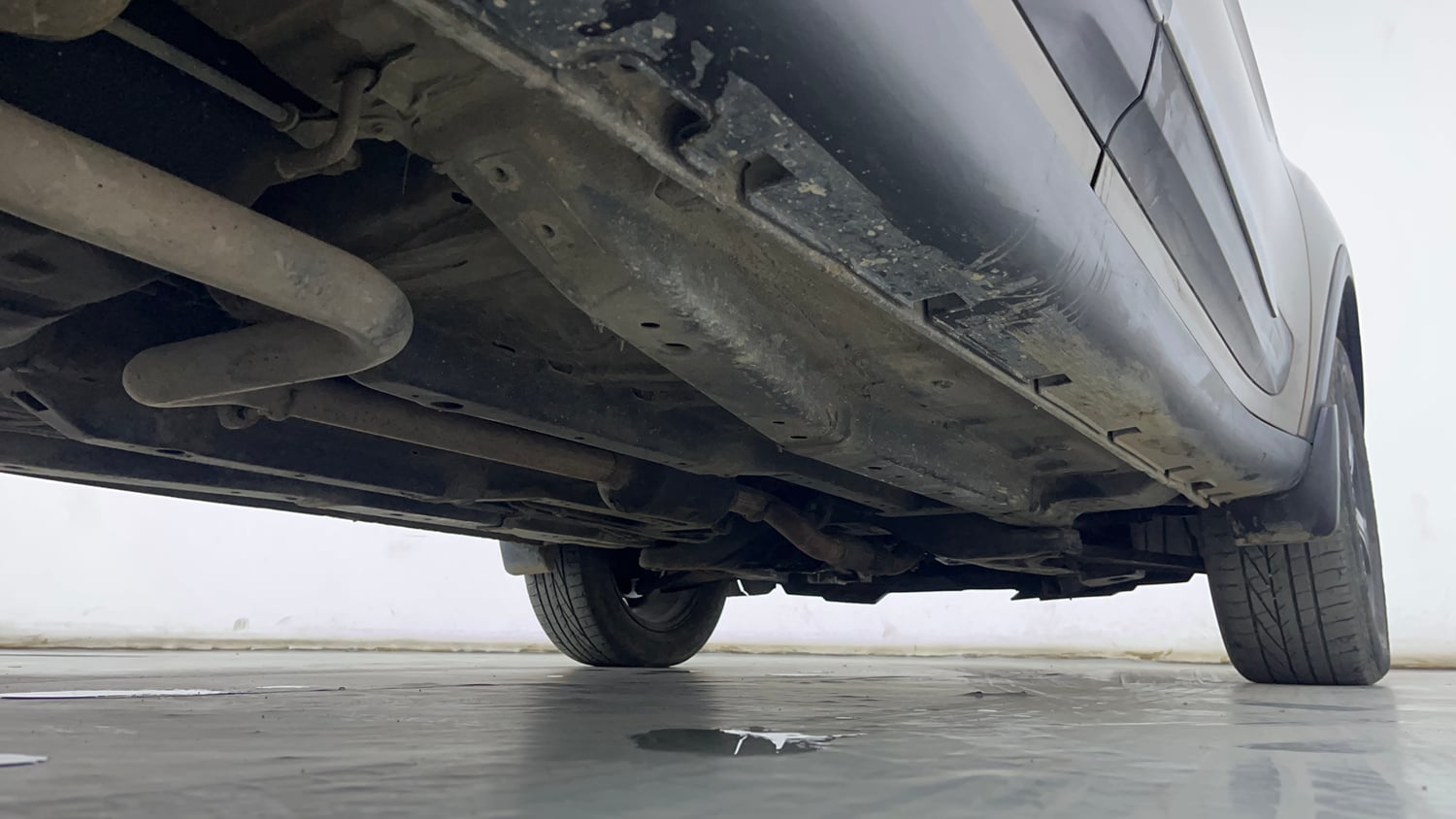 Used 2022 Tata Nexon XZA Plus (Premium) Diesel Jet Diesel Automatic extra REAR RIGHT UNDERBODY VIEW