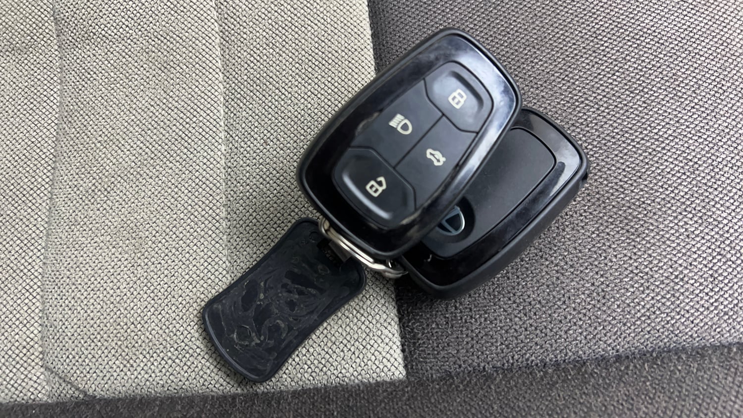 Used 2021 Tata Altroz XZ Petrol Petrol Manual extra CAR KEY VIEW