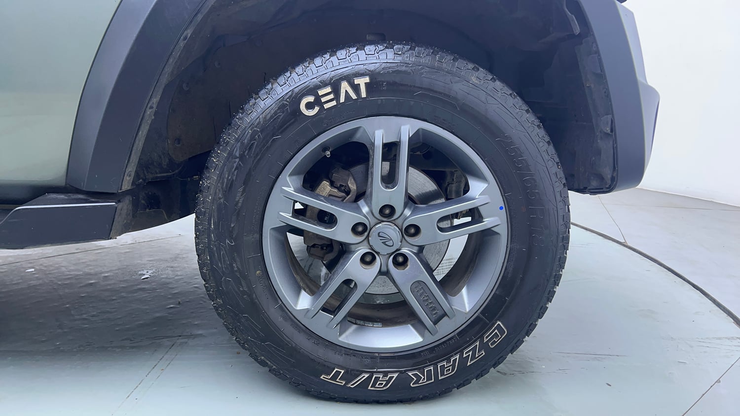 Used 2021 mahindra Thar LX Hard Top Petrol MT 4WD Petrol Manual tyres RIGHT FRONT TYRE RIM VIEW