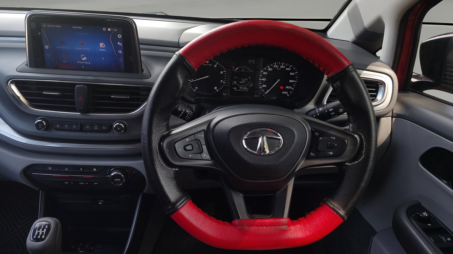 Used 2020 Tata Altroz XT Petrol Petrol Manual interior STEERING VIEW