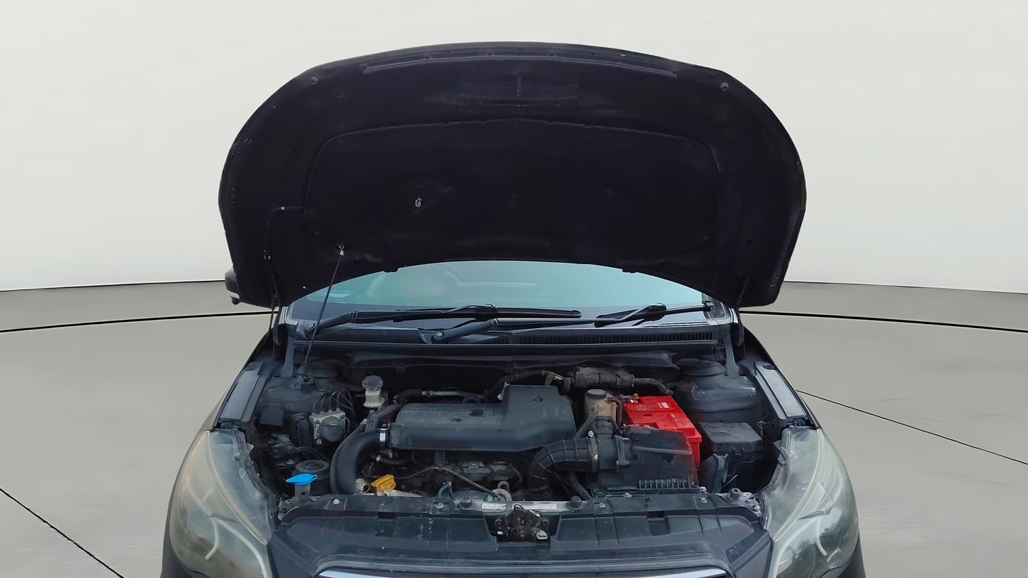 Used 2017 Maruti Suzuki Ciaz Alpha 1.3 Hybrid Diesel Manual engine ENGINE & BONNET OPEN FRONT VIEW