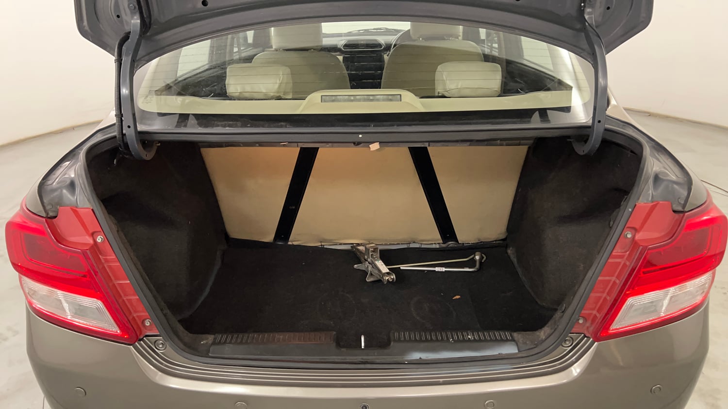 Used 2017 Maruti Suzuki Dzire ZXi AMT Petrol Automatic interior DICKY INSIDE VIEW