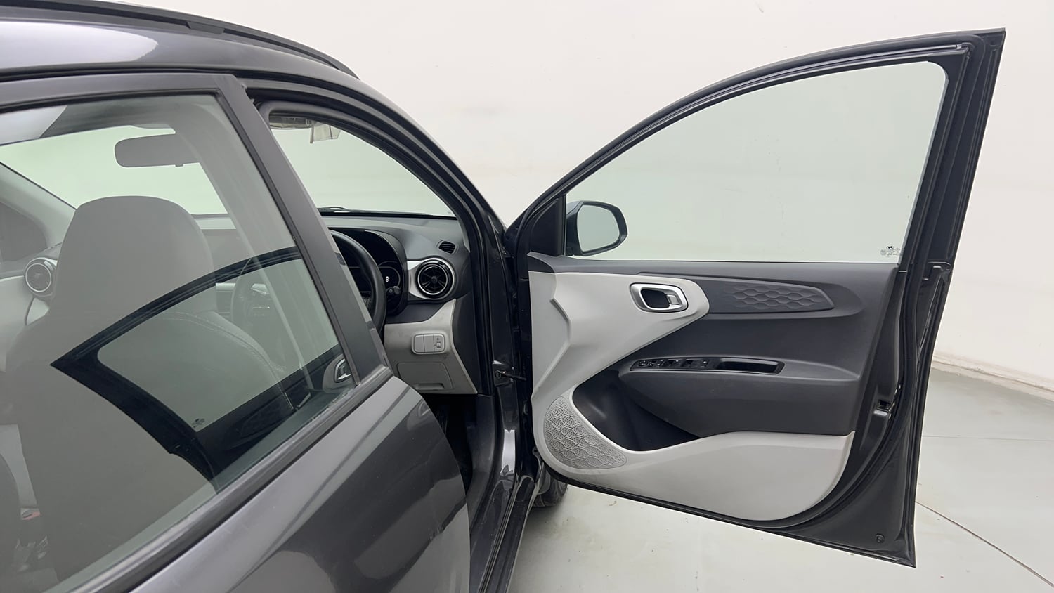 Used 2022 Hyundai Grand i10 Nios Sportz 1.2 Kappa VTVT Petrol Manual interior RIGHT FRONT DOOR OPEN VIEW