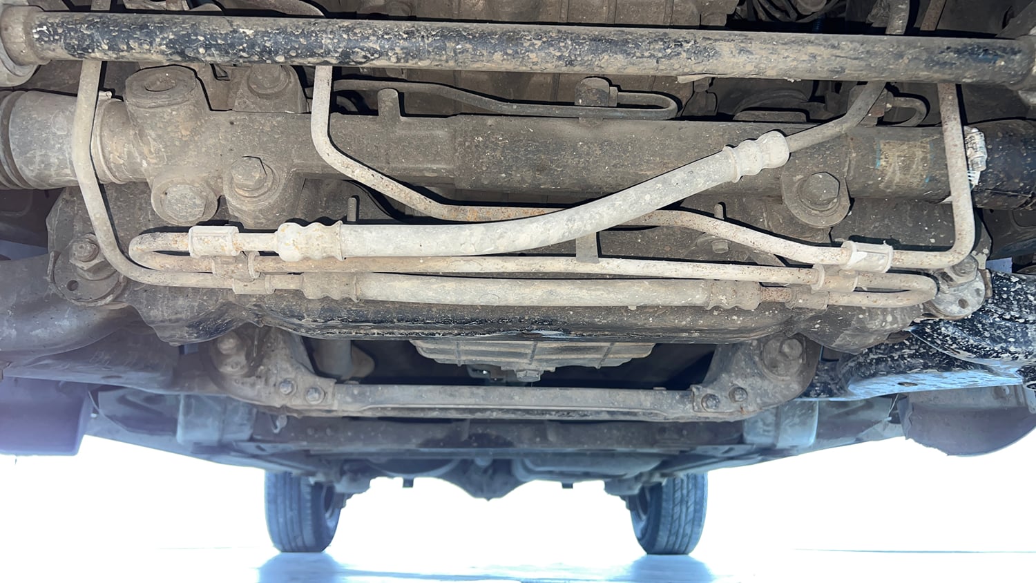 Used 2020 Mahindra TUV300 T4 Plus Diesel Manual extra FRONT LEFT UNDERBODY VIEW