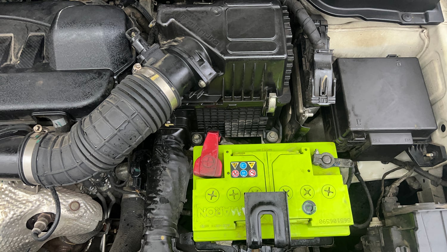 Used 2022 Mahindra XUV 300 W8 1.5 Diesel Diesel Manual engine ENGINE LEFT SIDE VIEW