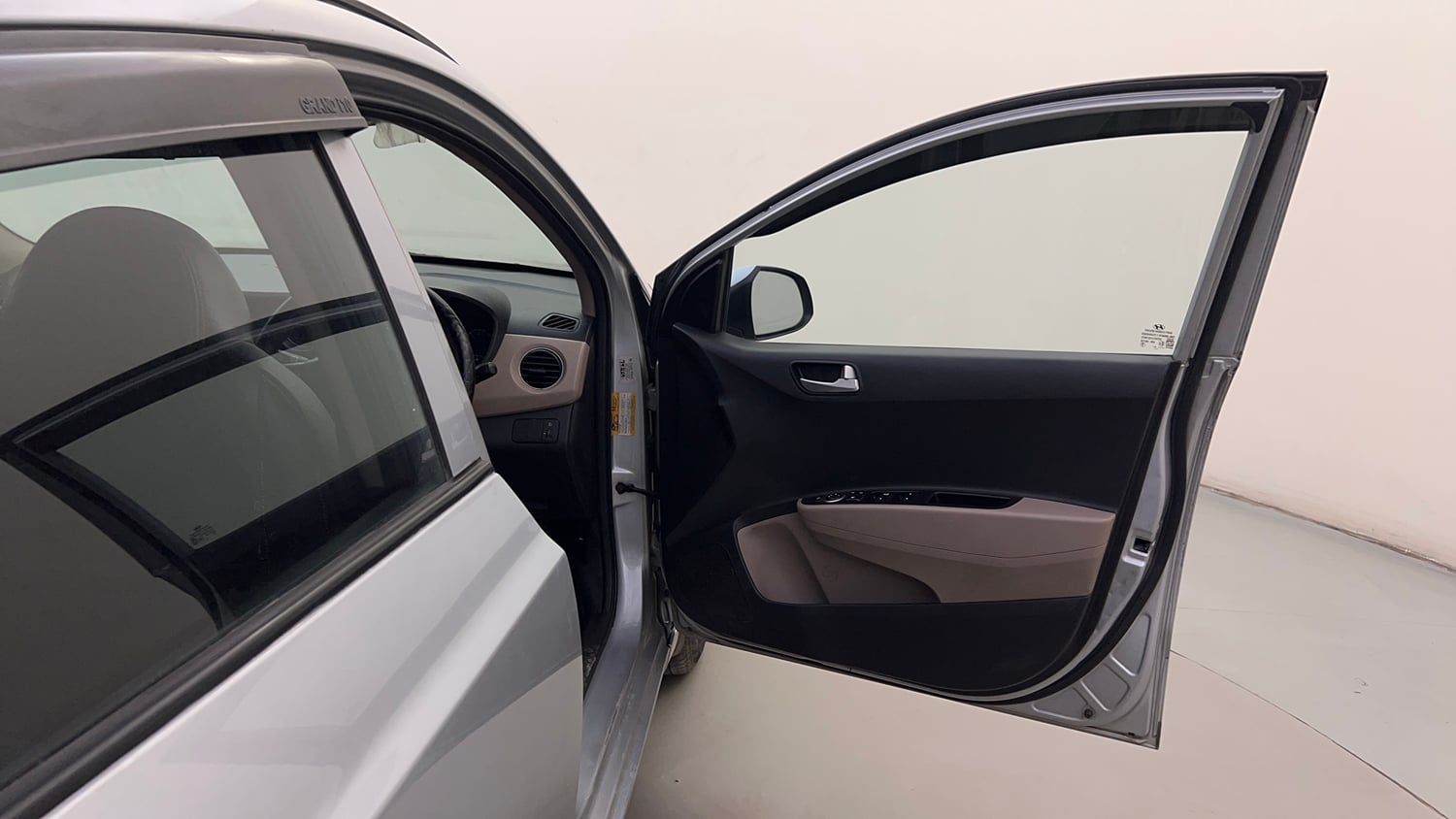 Used 2019 Hyundai Grand i10 Sportz 1.2 Kappa VTVT Petrol Manual interior RIGHT FRONT DOOR OPEN VIEW