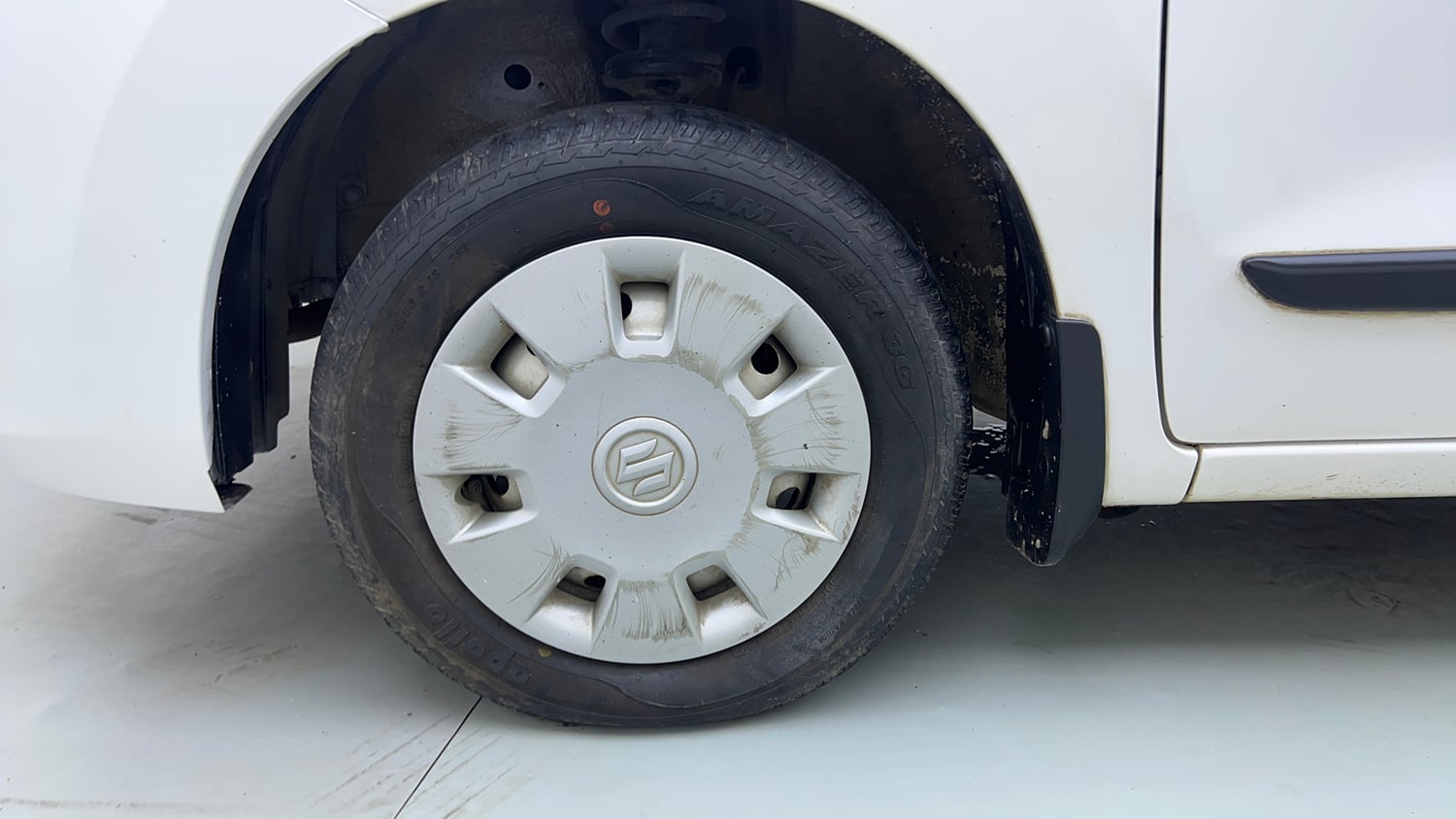 Used 2018 Maruti Suzuki Wagon R LXI Petrol Manual tyres LEFT FRONT TYRE RIM VIEW