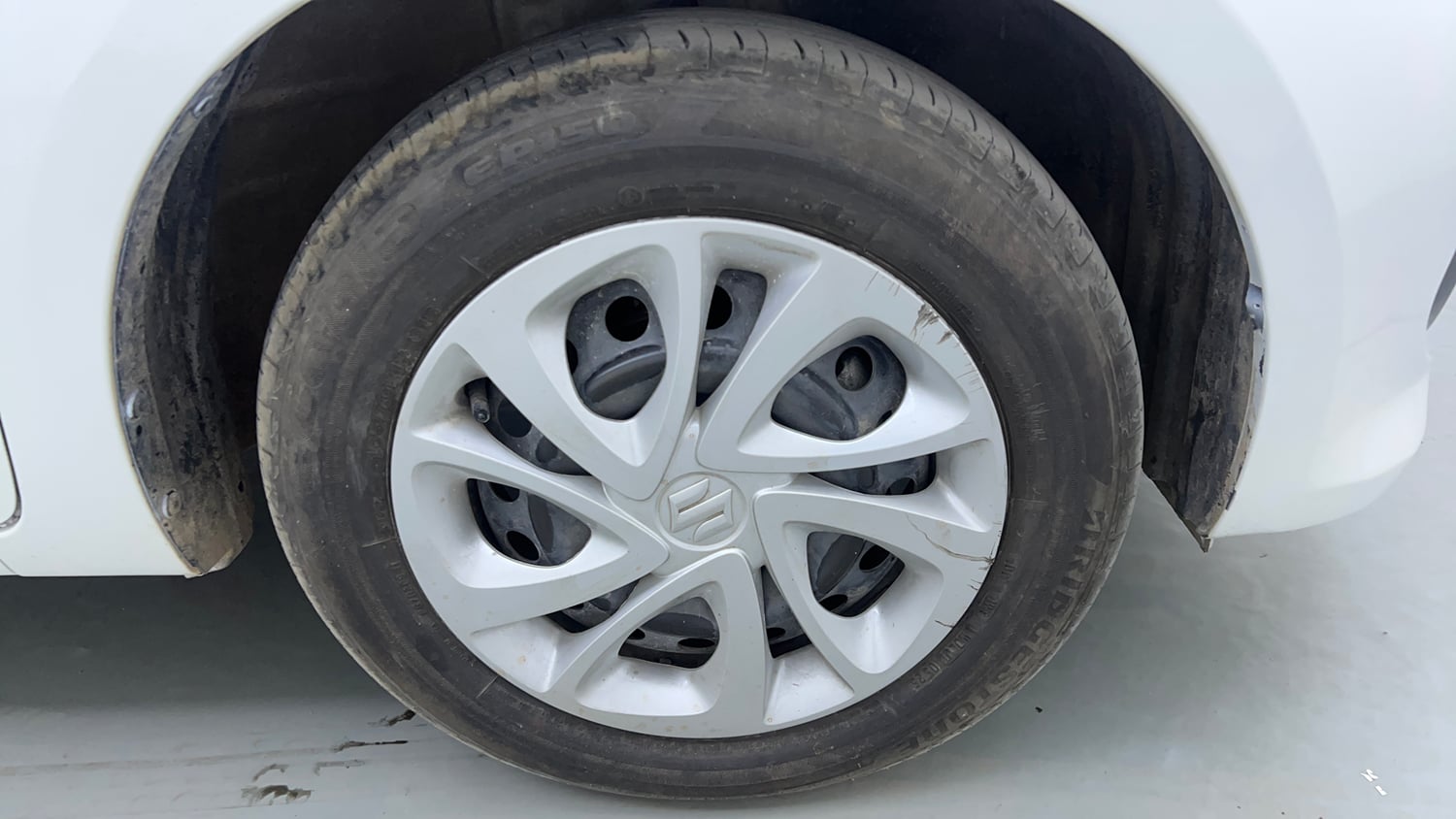 Used 2025 Maruti Suzuki Celerio VXi Petrol Manual tyres RIGHT FRONT TYRE RIM VIEW