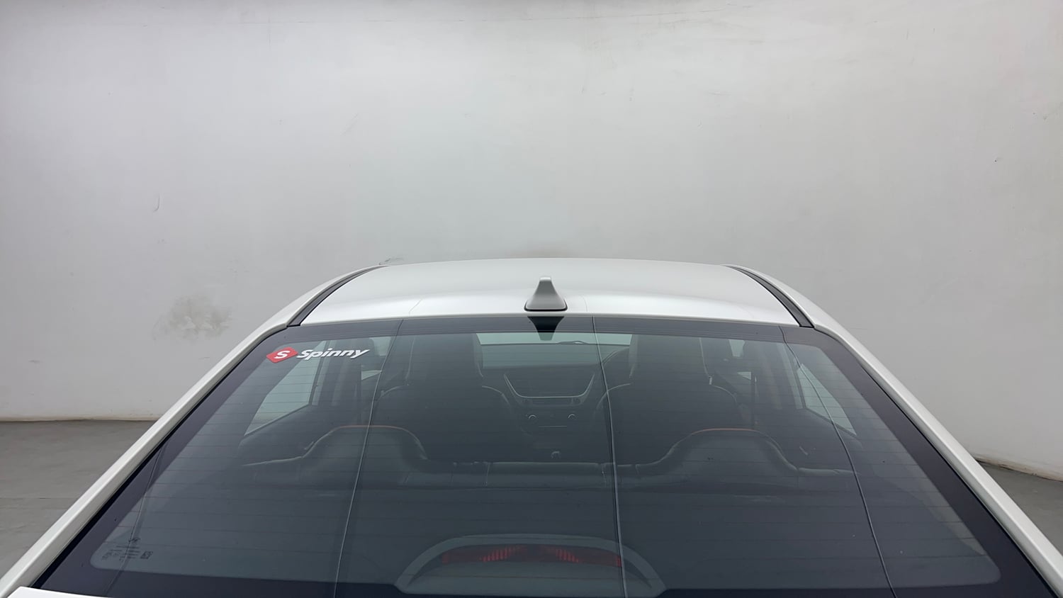 Used 2019 Hyundai Verna SX 1.6 VTVT Petrol Manual exterior BACK WINDSHIELD VIEW