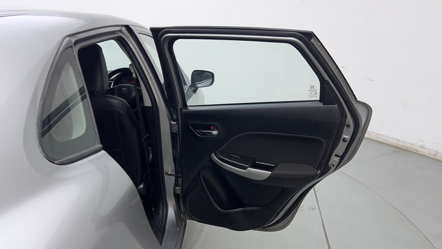 Used 2017 Maruti Suzuki Baleno Delta 1.2 Petrol Manual interior RIGHT REAR DOOR OPEN VIEW