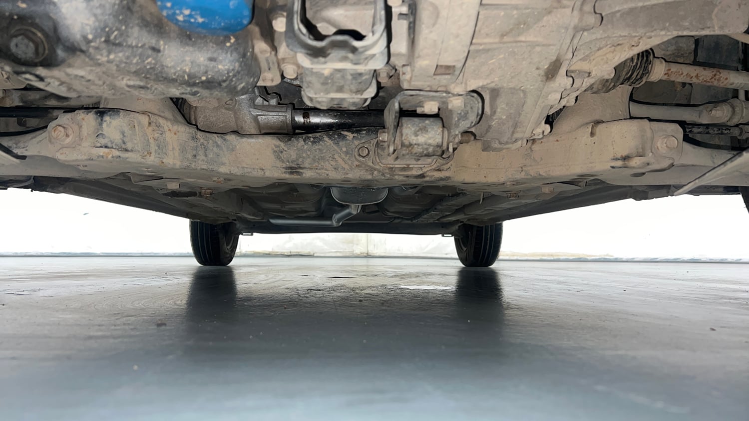 Used 2019 Hyundai Grand i10 Sportz 1.2 Kappa VTVT Petrol Manual extra FRONT LEFT UNDERBODY VIEW