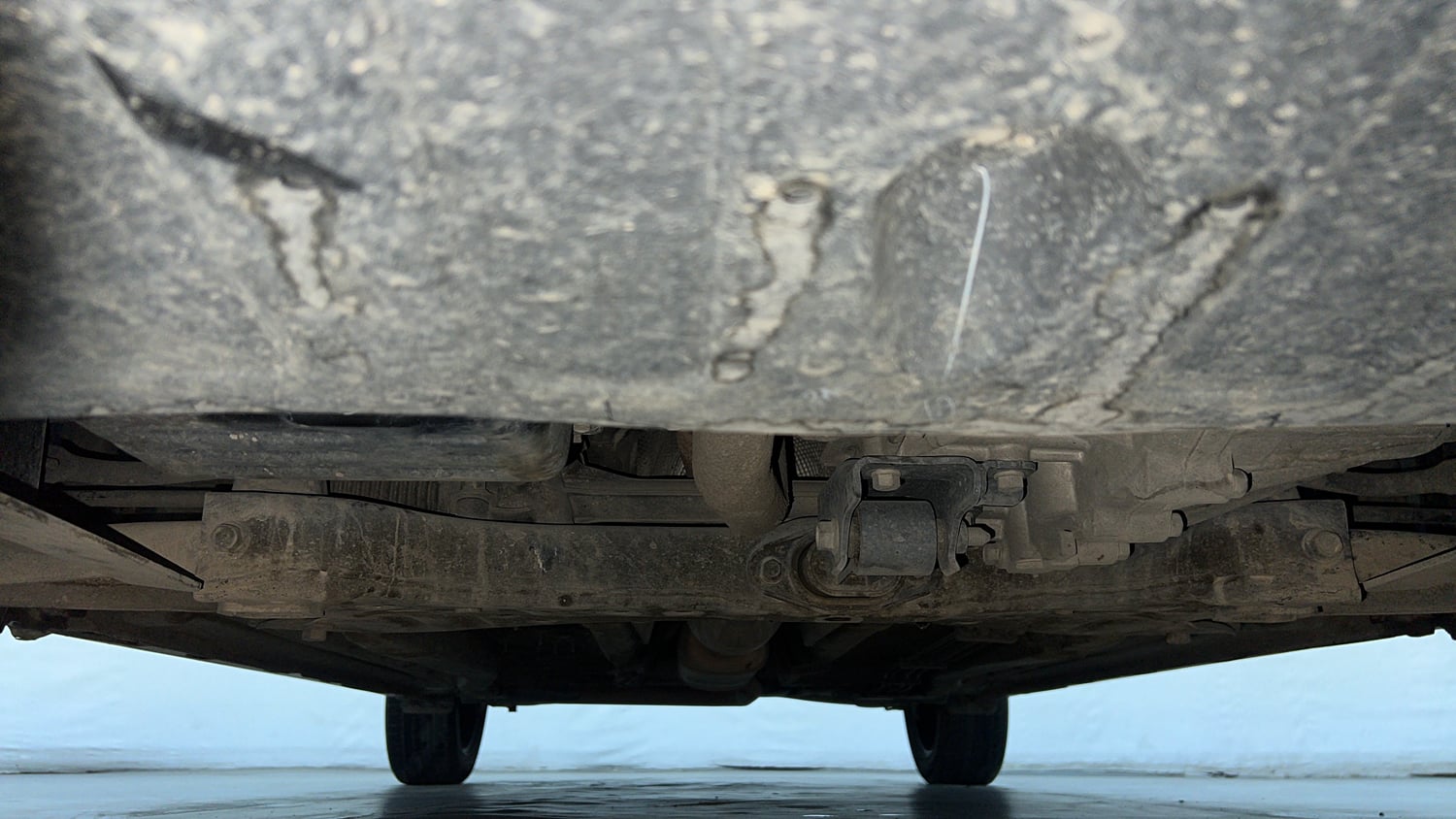 Used 2022 Hyundai i20 N Line N8 1.0 Turbo DCT Petrol Automatic extra FRONT LEFT UNDERBODY VIEW