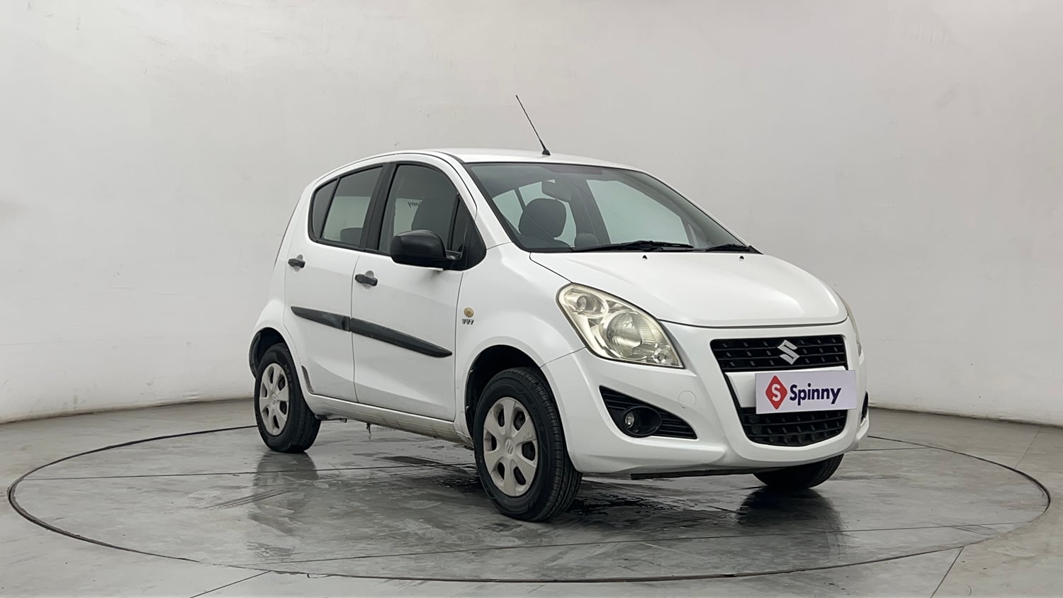Used 2013 Maruti Suzuki Ritz Vxi BS-IV Petrol Manual exterior RIGHT FRONT CORNER VIEW