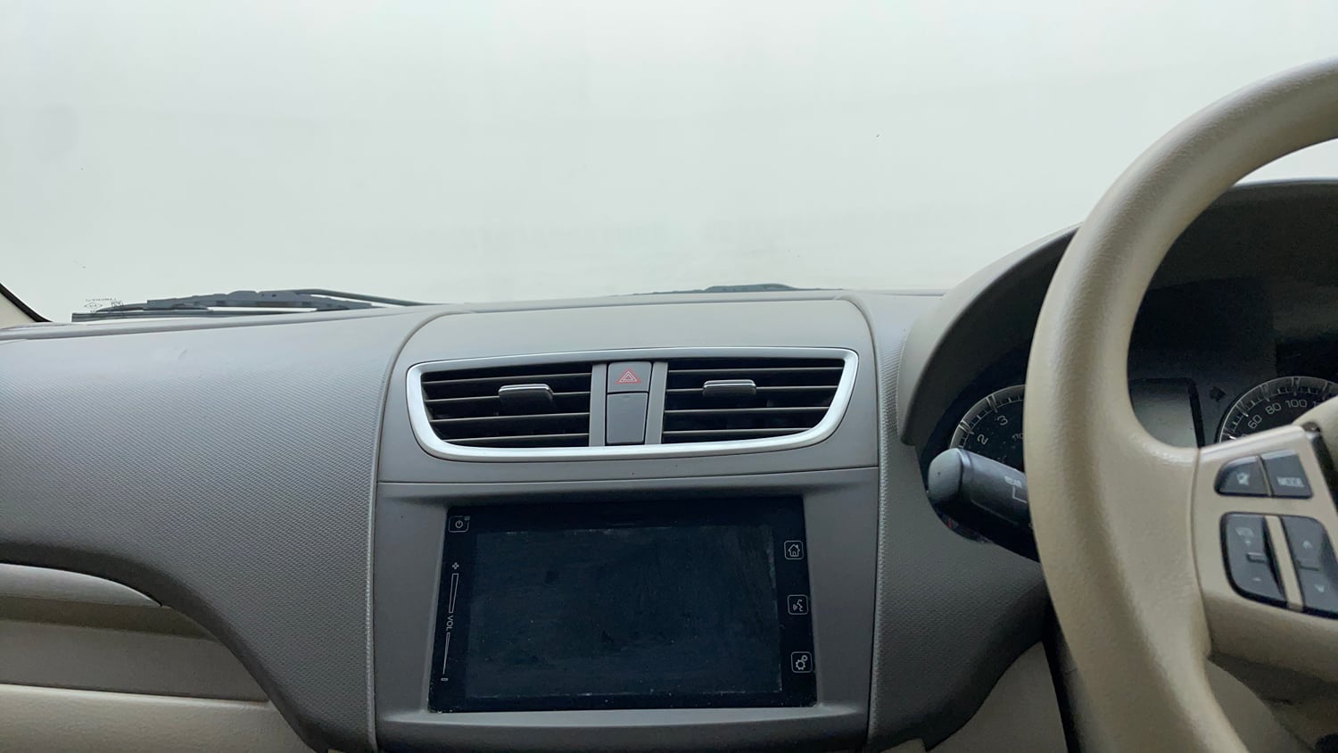 Used 2017 Maruti Suzuki Ertiga ZXI+ Petrol Manual top_features Touch screen infotainment system