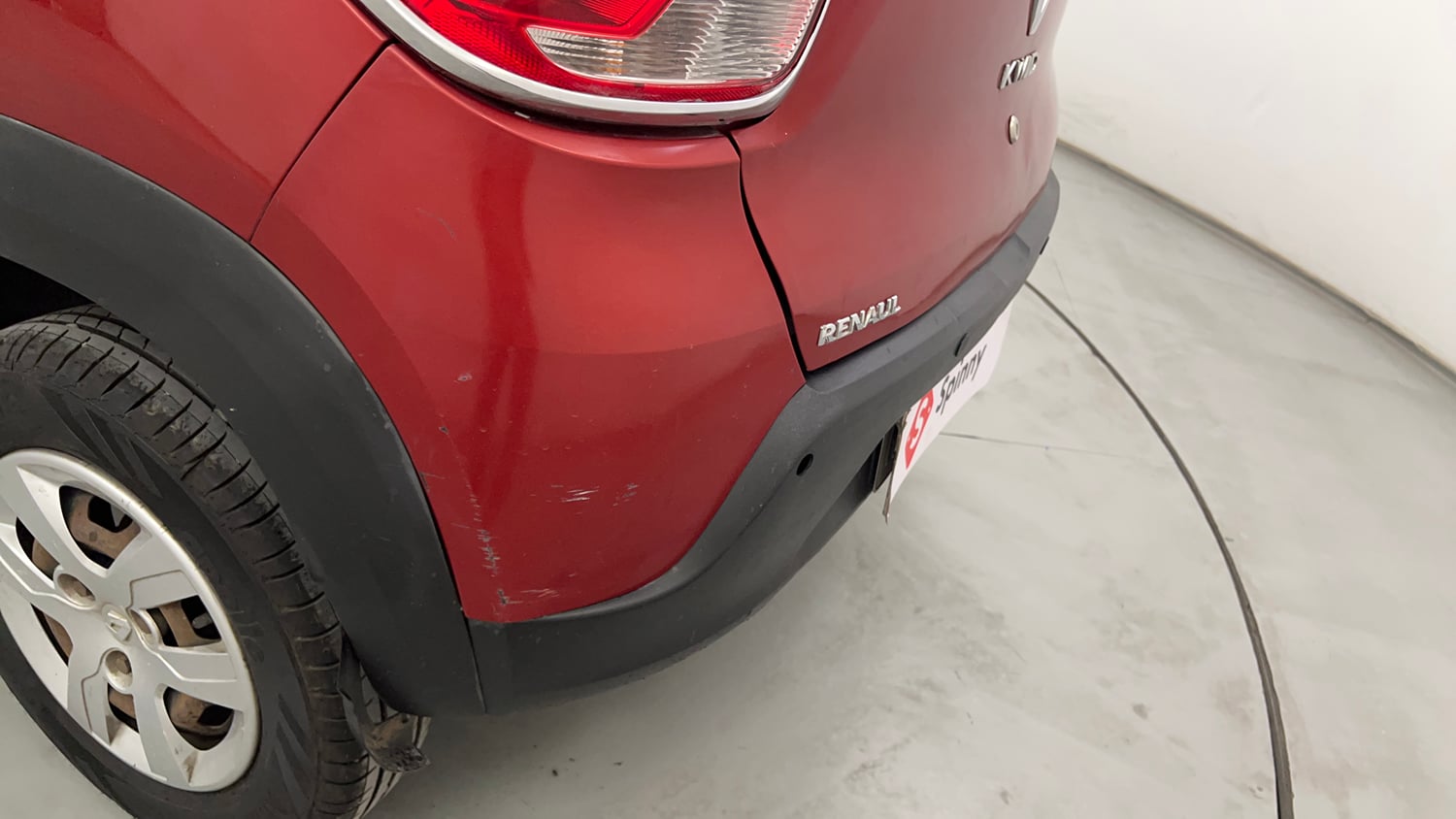 Used 2017 Renault Kwid RXT Petrol Manual dents MINOR SCRATCH