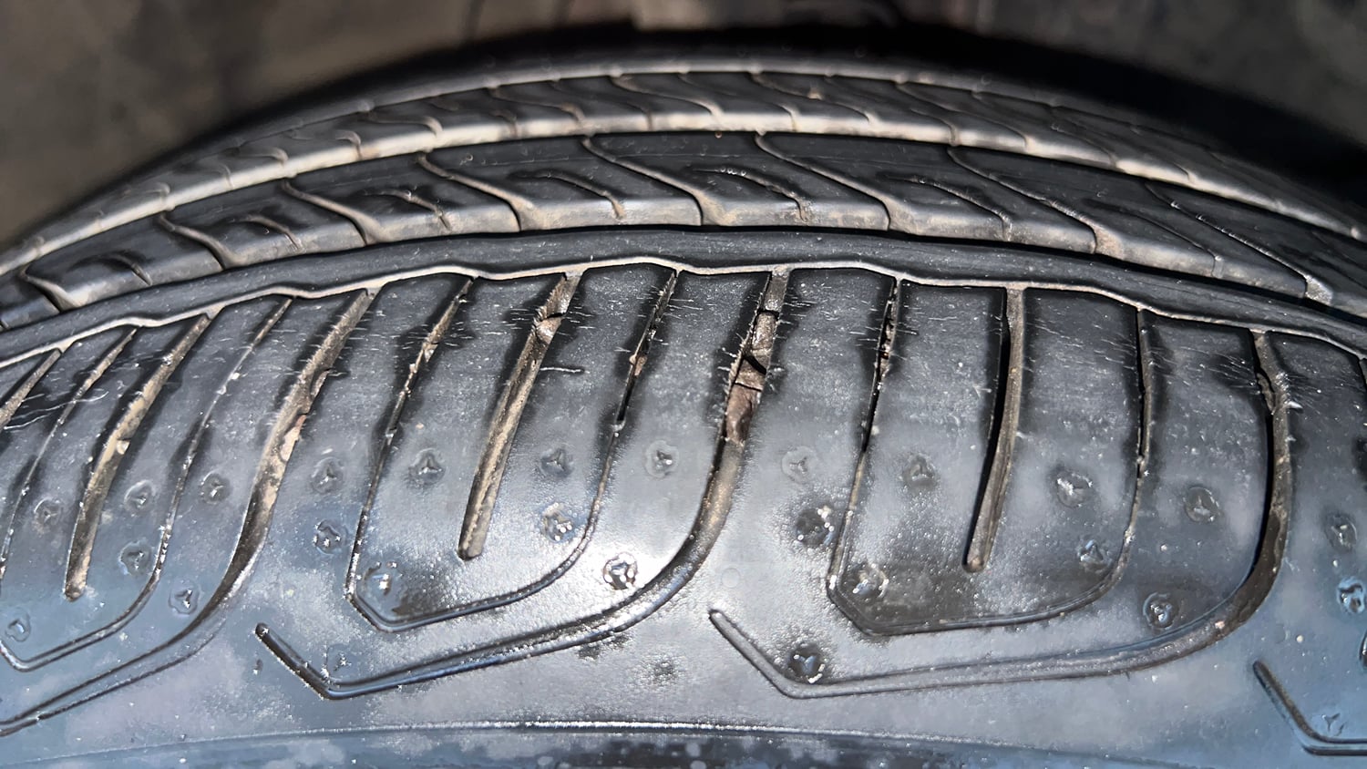 Used 2022 Honda City VX CVT Petrol Petrol Automatic tyres RIGHT FRONT TYRE TREAD VIEW