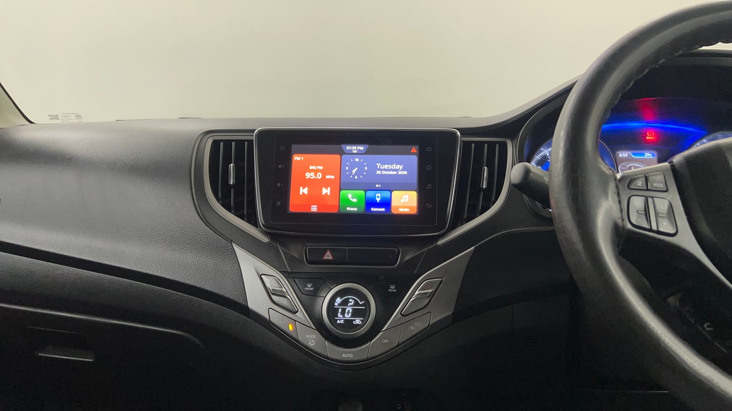 Used 2021 Maruti Suzuki Baleno Zeta Petrol Manual interior MUSIC SYSTEM & AC CONTROL VIEW