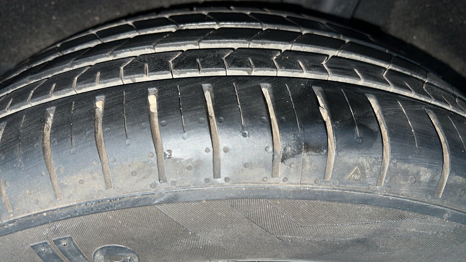 Used 2019 Maruti Suzuki Baleno Zeta Petrol Manual tyres LEFT REAR TYRE TREAD VIEW
