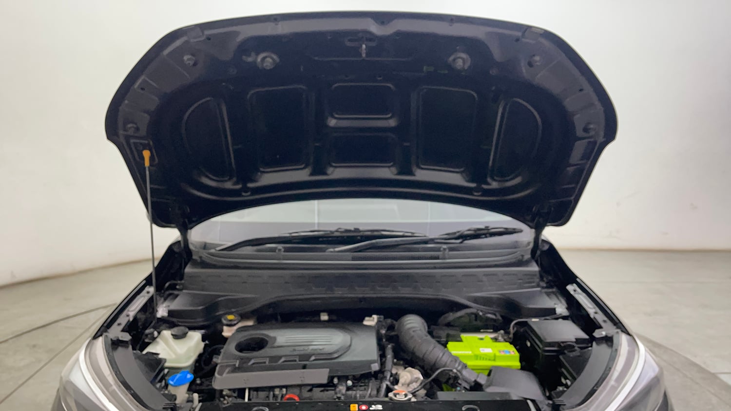 Used 2020 Kia Sonet GTX Plus 1.5 AT Diesel Automatic engine ENGINE & BONNET OPEN FRONT VIEW