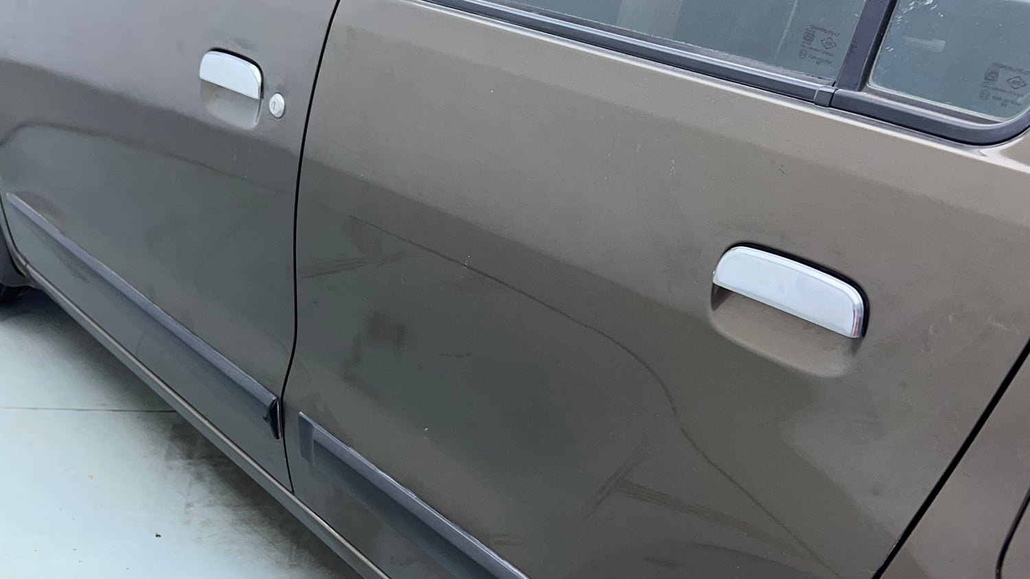 Used 2014 Maruti Suzuki Wagon R VXI Petrol Manual dents MINOR DENT