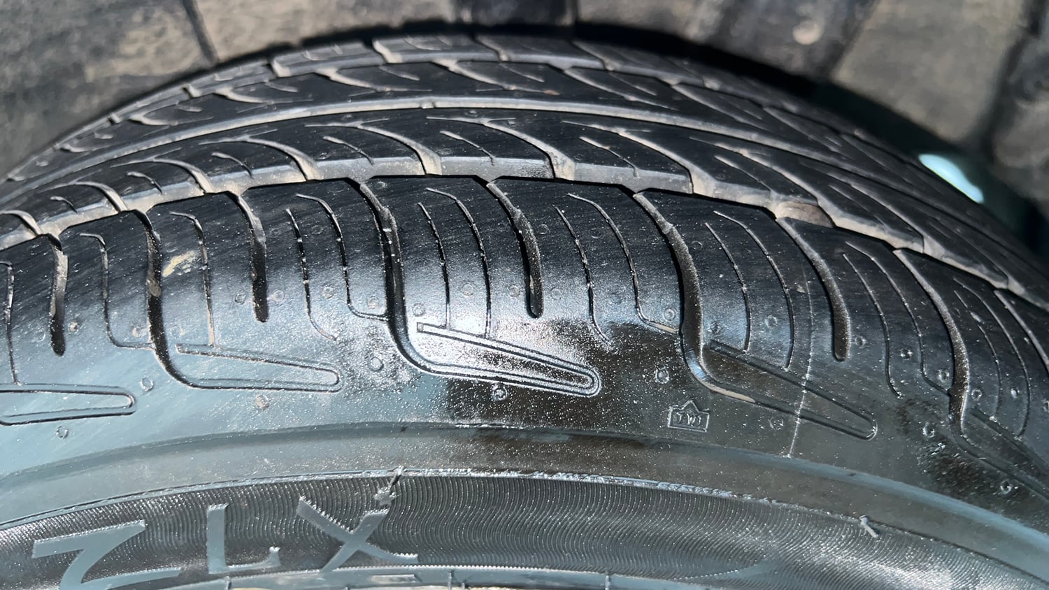 Used 2022 Hyundai Grand i10 Nios Sportz 1.2 Kappa VTVT Petrol Manual tyres LEFT REAR TYRE TREAD VIEW