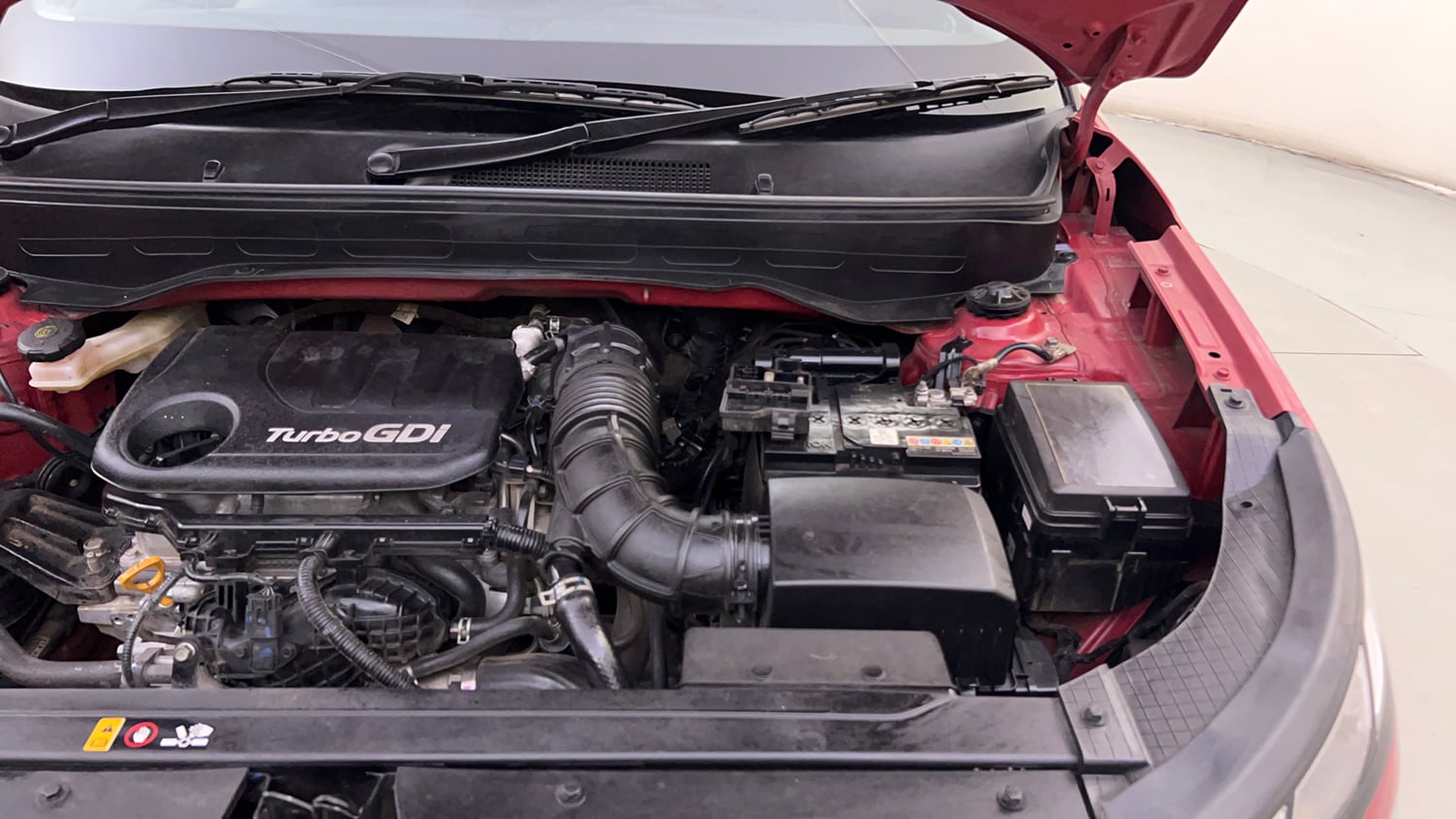 Used 2023 Hyundai Venue SX (O) 1.0 Turbo DCT Petrol Automatic engine ENGINE LEFT SIDE HINGE & APRON VIEW