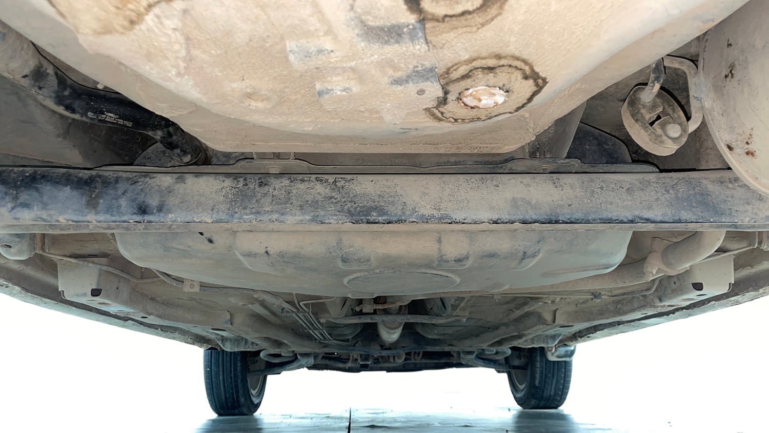 Used 2019 Tata Tiago Revotron XZ Plus Dual Tone Petrol Manual extra REAR UNDERBODY VIEW (TAKEN FROM REAR)