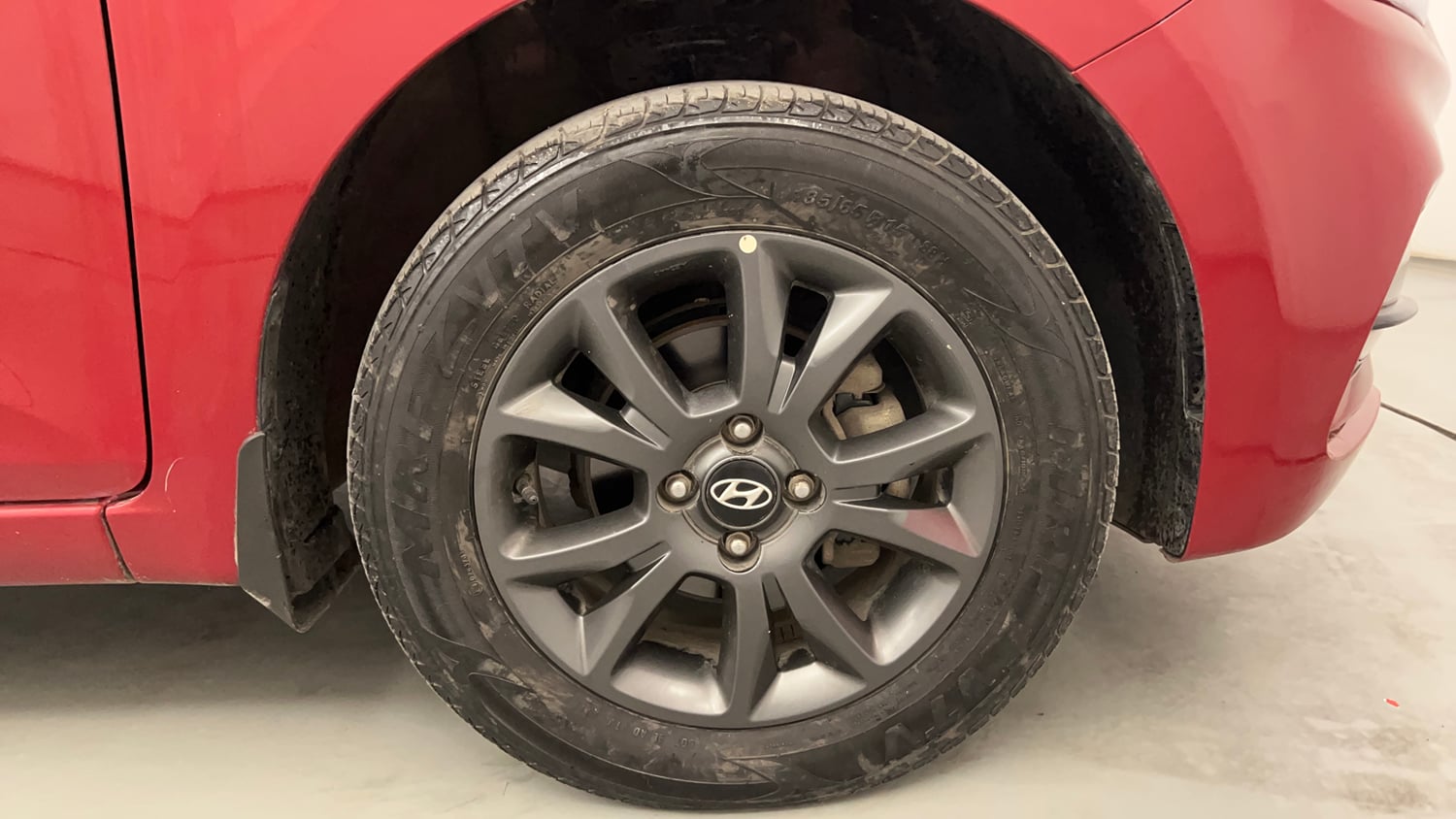 Used 2019 Hyundai Elite i20 Sportz Plus 1.2 Petrol Manual tyres RIGHT FRONT TYRE RIM VIEW