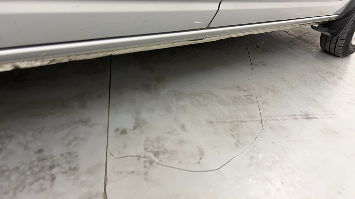 Used 2022 Renault Kwid RXT 1.0 (O) Petrol Manual dents MINOR SCRATCH