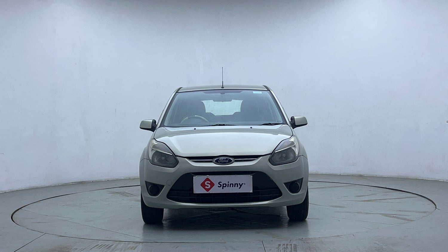 Used 2012 Ford Figo Duratec Petrol ZXI 1.2 Petrol Manual exterior FRONT VIEW