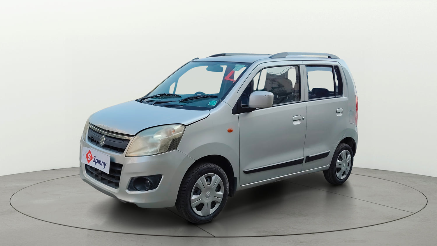 Used 2015 Maruti Suzuki Wagon R VXI Petrol Manual exterior LEFT FRONT CORNER VIEW