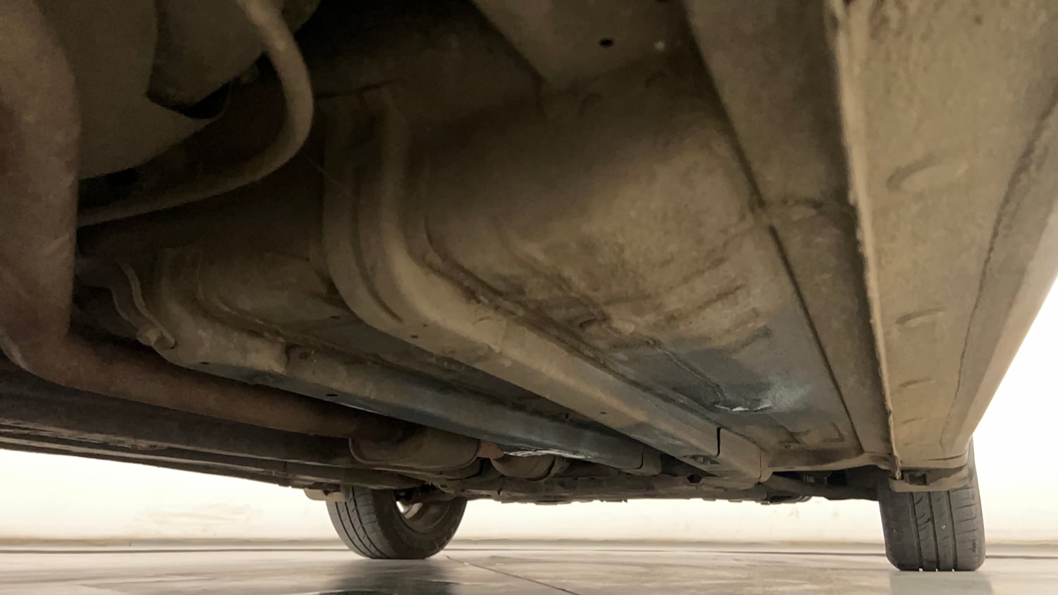 Used 2015 Hyundai Fluidic Verna 4S 1.6 VTVT SX Petrol Manual extra REAR RIGHT UNDERBODY VIEW