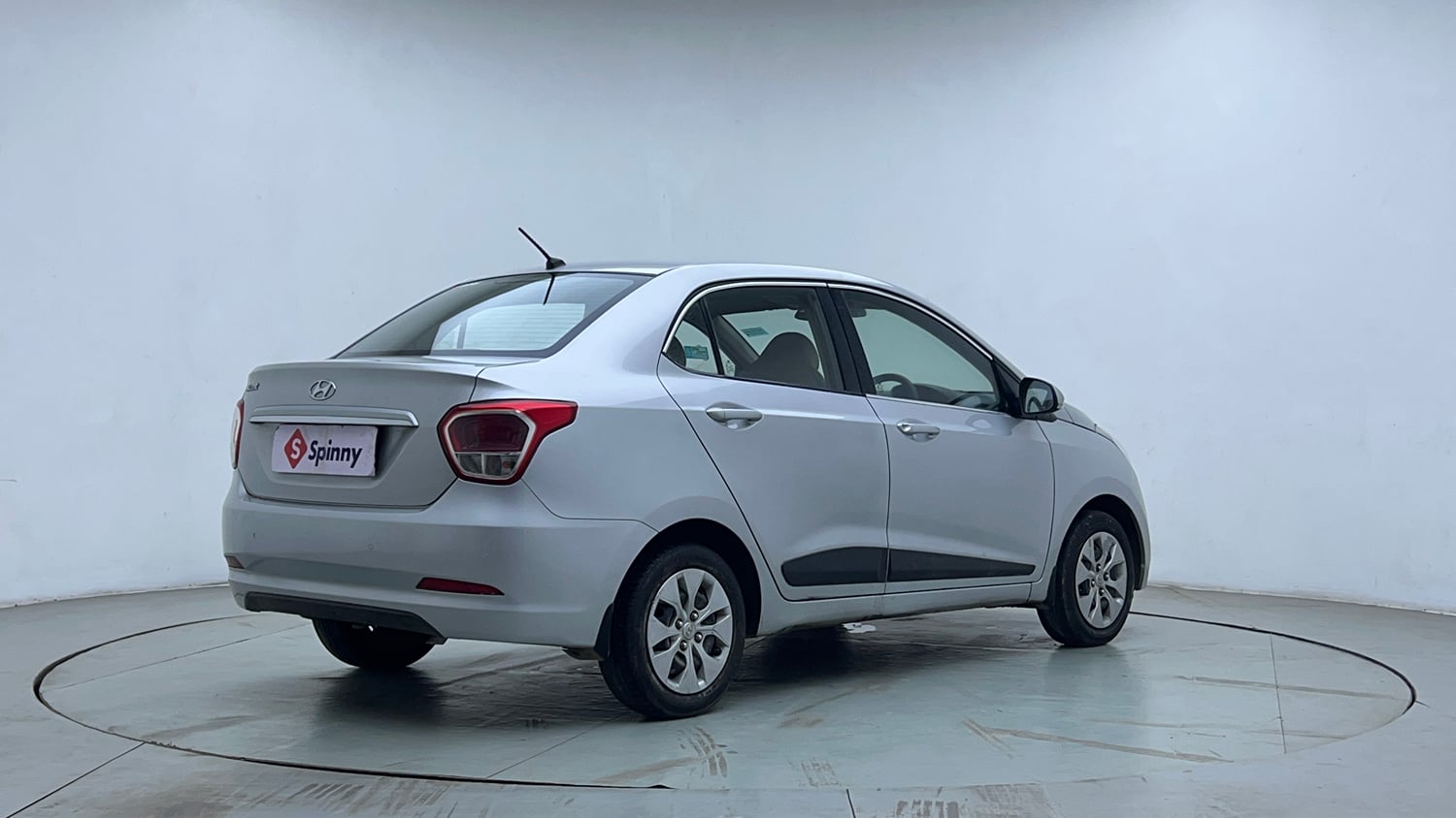 Used 2015 Hyundai Xcent S 1.2 Petrol Manual exterior RIGHT REAR CORNER VIEW