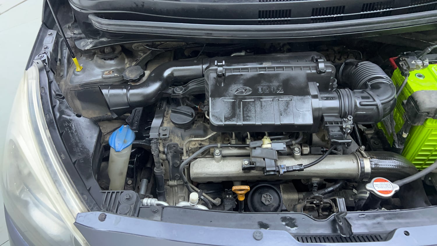 Used 2018 Hyundai Grand i10 Asta U2 1.2 CRDi Diesel Manual engine ENGINE RIGHT SIDE VIEW