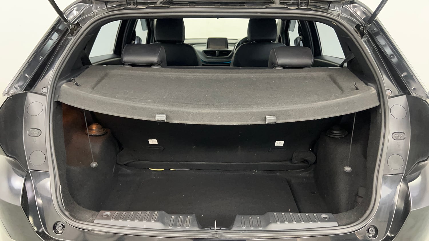 Used 2023 Tata Altroz XZ Plus Petrol Dark Edition Petrol Manual interior DICKY INSIDE VIEW
