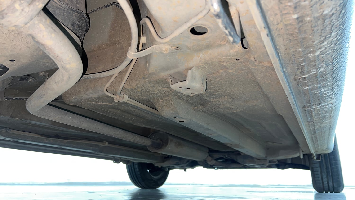 Used 2017 Maruti Suzuki Celerio ZXi AMT Petrol Automatic extra REAR RIGHT UNDERBODY VIEW