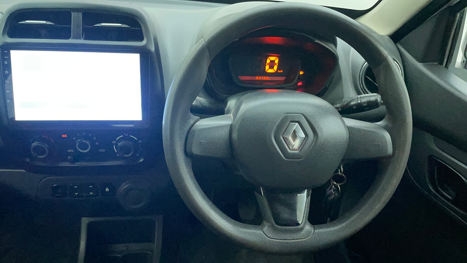 Used 2016 Renault Kwid RXT Petrol Manual interior STEERING VIEW