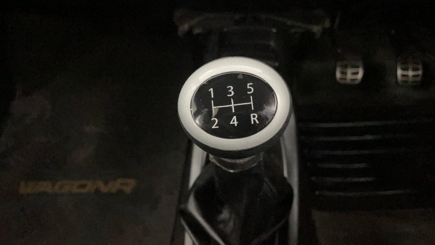 Used 2015 Maruti Suzuki Wagon R VXI Petrol Manual interior GEAR  KNOB VIEW