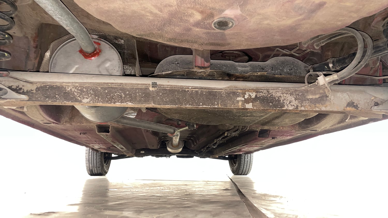 Used 2016 Renault Kwid RXT Petrol Manual extra REAR UNDERBODY VIEW (TAKEN FROM REAR)