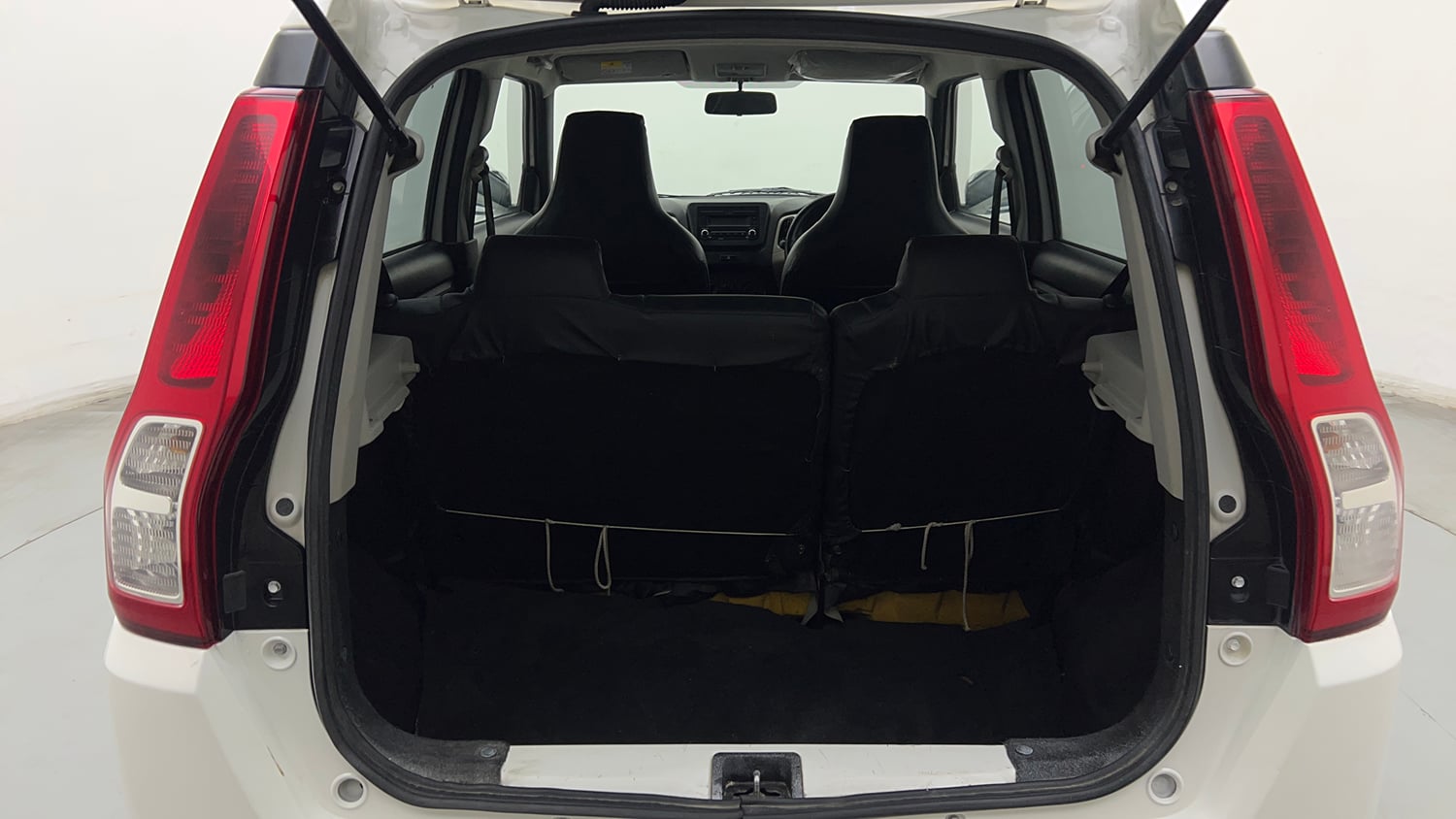 Used 2022 Maruti Suzuki Wagon R VXI 1.0 Petrol Manual interior DICKY INSIDE VIEW