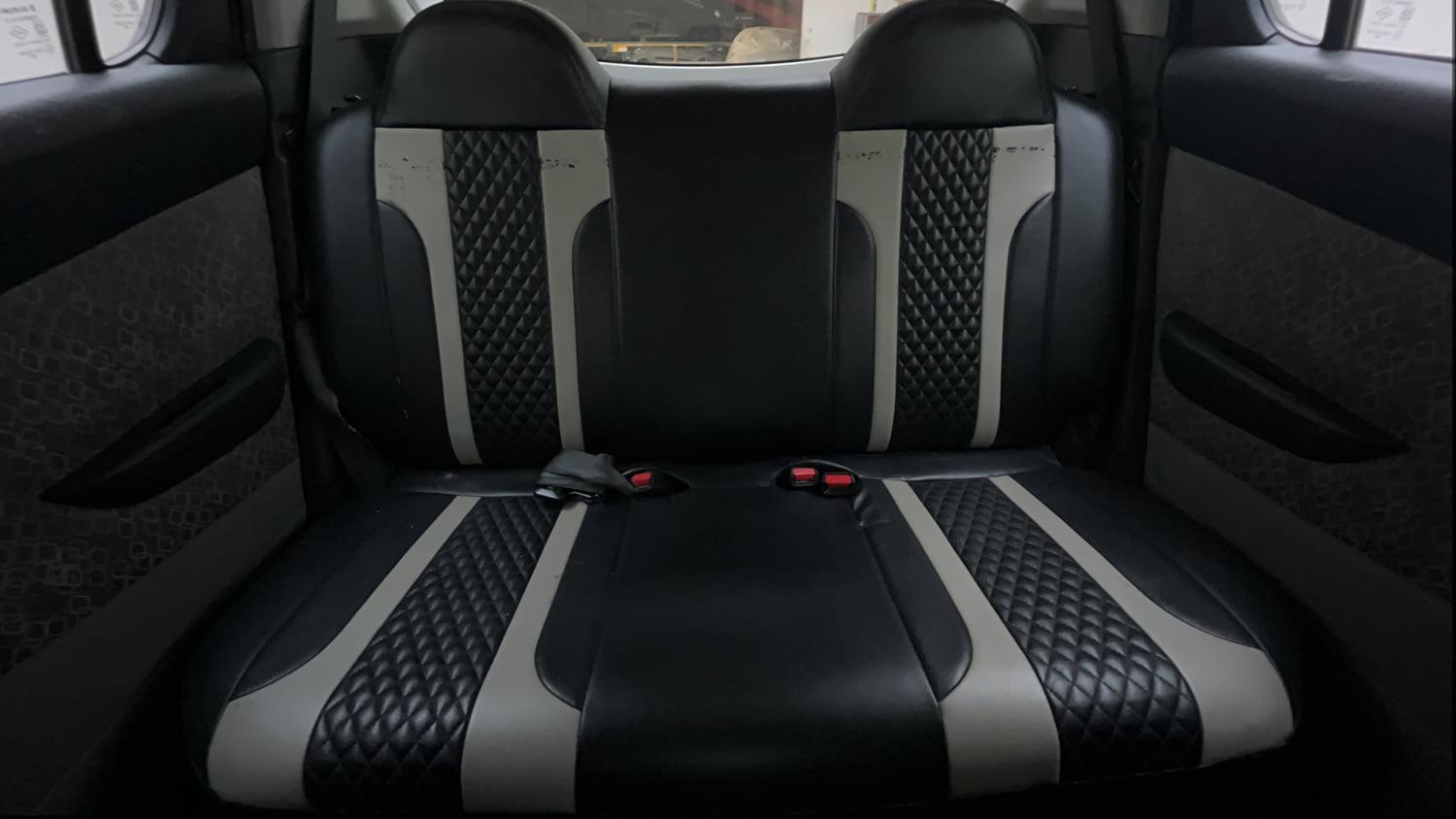 Used 2017 Maruti Suzuki Alto 800 VXi (O) Petrol Manual interior REAR SEAT CONDITION VIEW