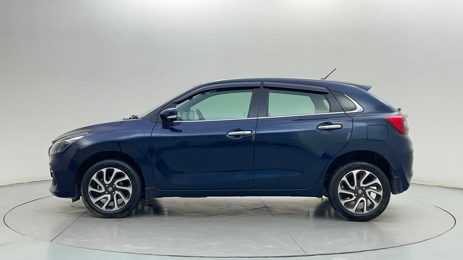 Used 2022 Maruti Suzuki Baleno Alpha AGS Petrol Automatic exterior LEFT SIDE VIEW
