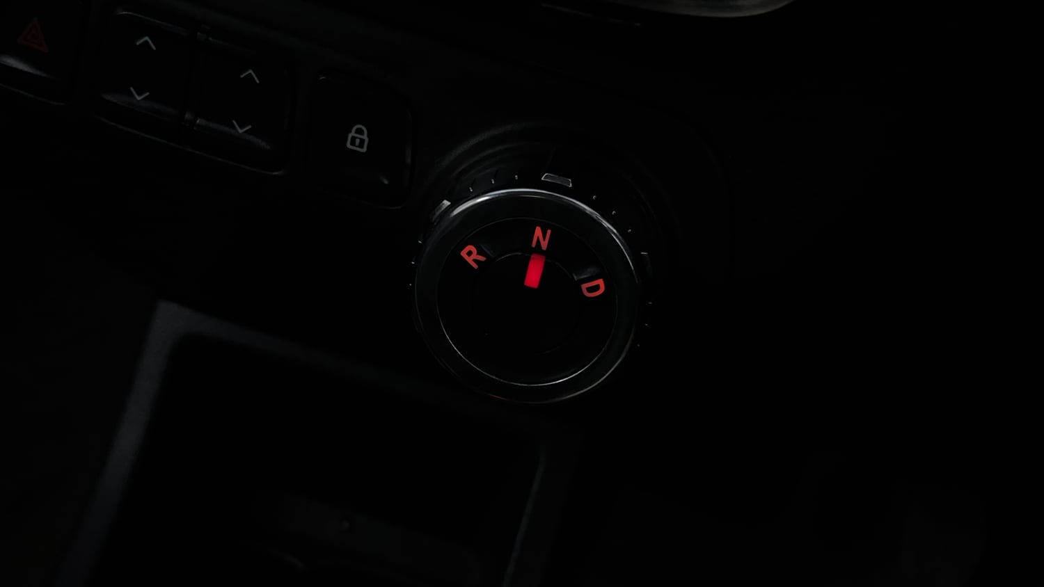 Used 2018 Renault Kwid 1.0 RXT AMT Opt Petrol Automatic interior GEAR  KNOB VIEW
