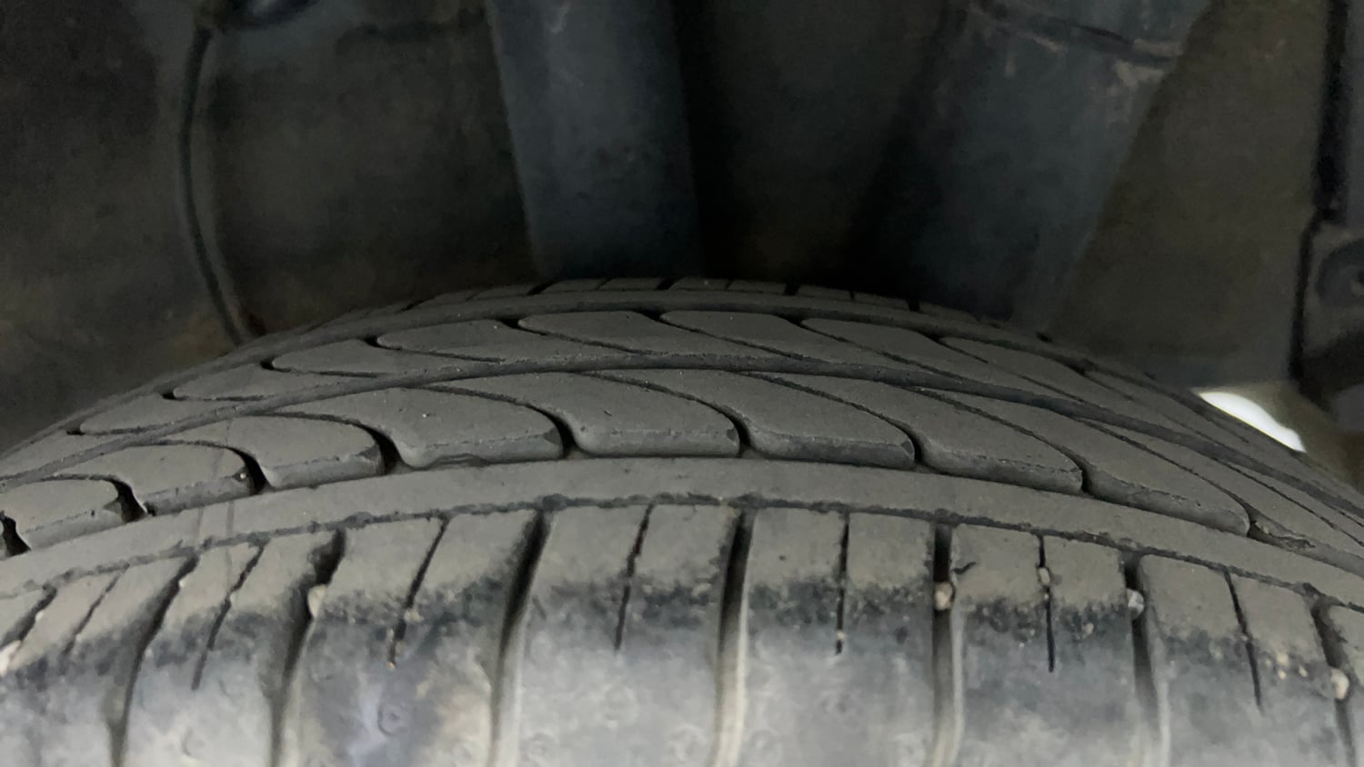 Used 2022 Hyundai Grand i10 Nios Sportz 1.2 Kappa VTVT Petrol Manual tyres LEFT REAR TYRE TREAD VIEW